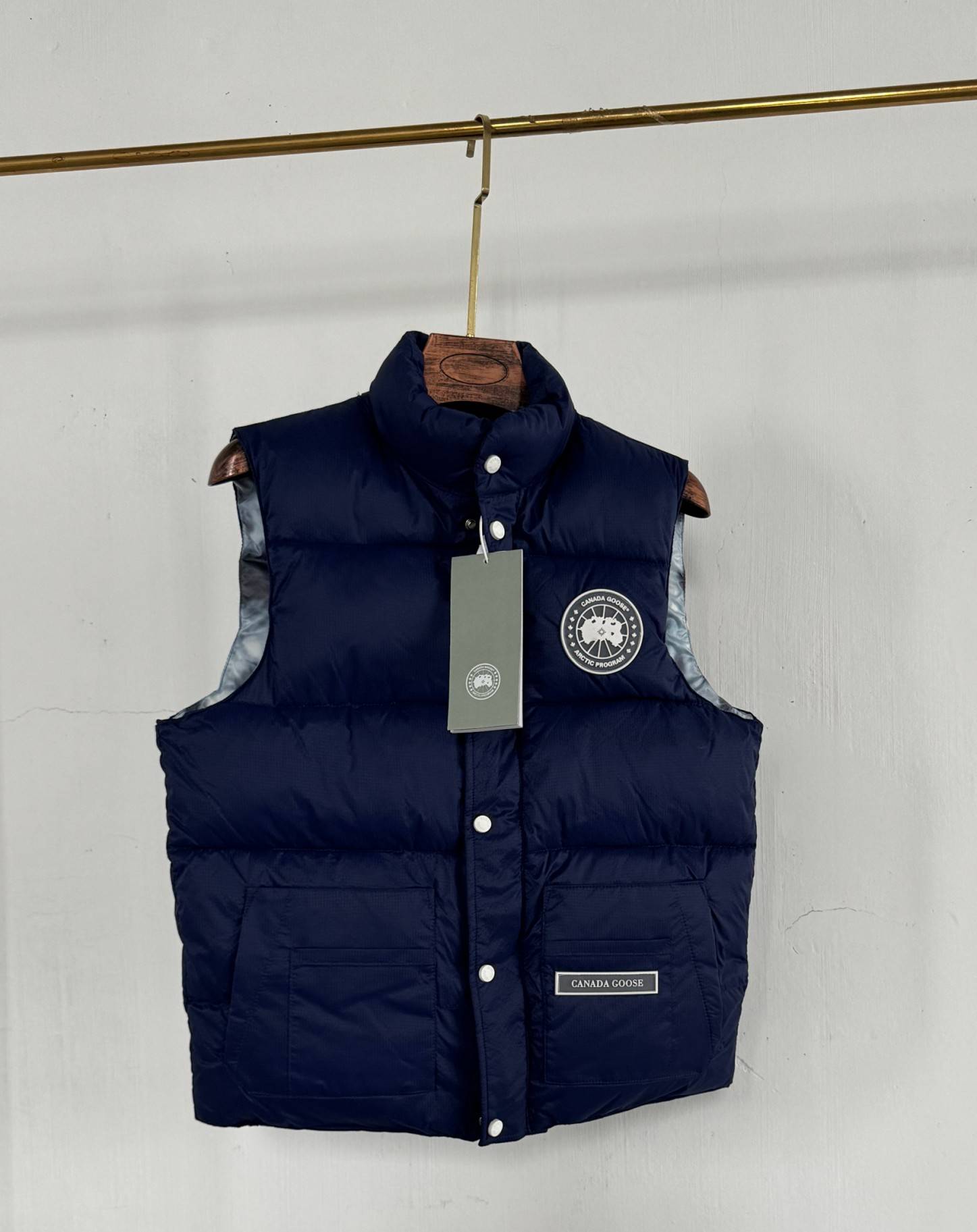 Blue white label vest