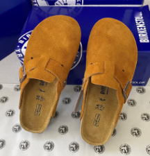 Deep chestnut/cow suede