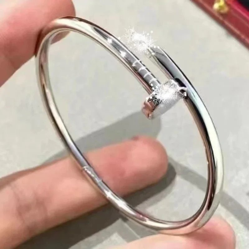 (Rough version) White gold without diamonds